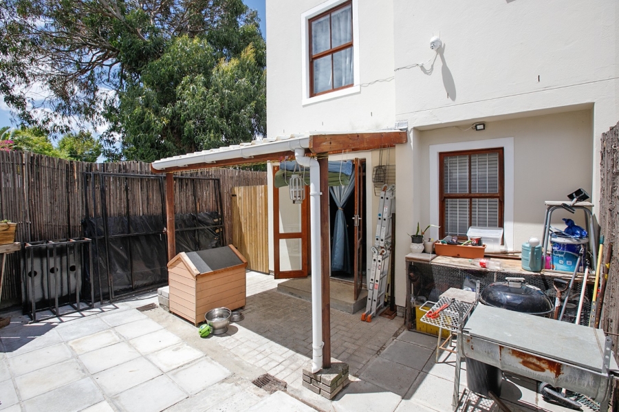 To Let 2 Bedroom Property for Rent in Wynberg Western Cape